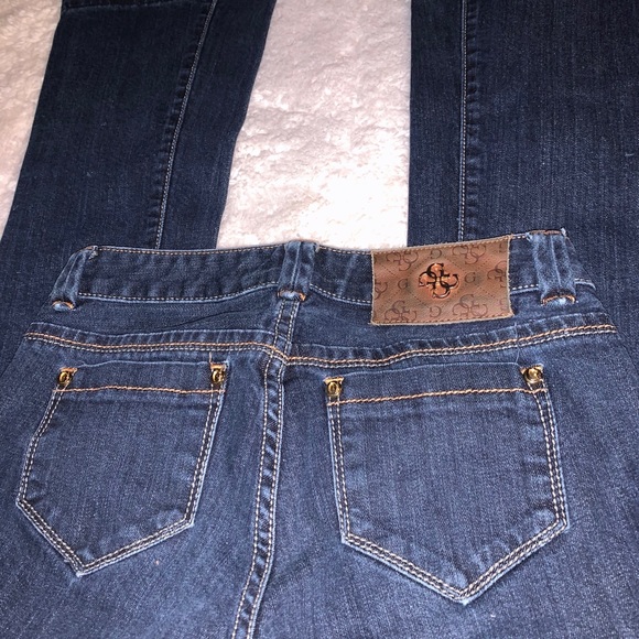 24 Guess jeans. EUC! - Picture 6 of 11